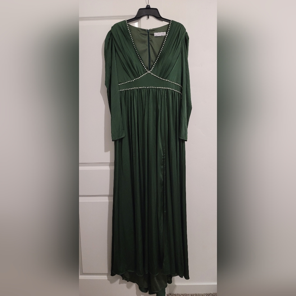 Mac Duggal Green Rhinestone Trim Gown - Picture 9 of 11